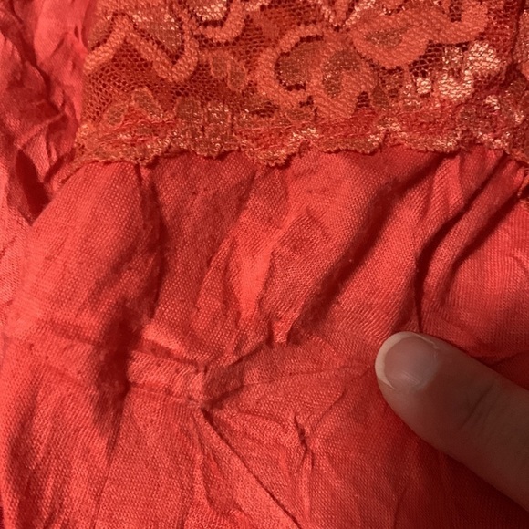 Arden B. Apricot colored lace bodice crinkle fabric camisole w adjustable straps - Picture 11 of 11